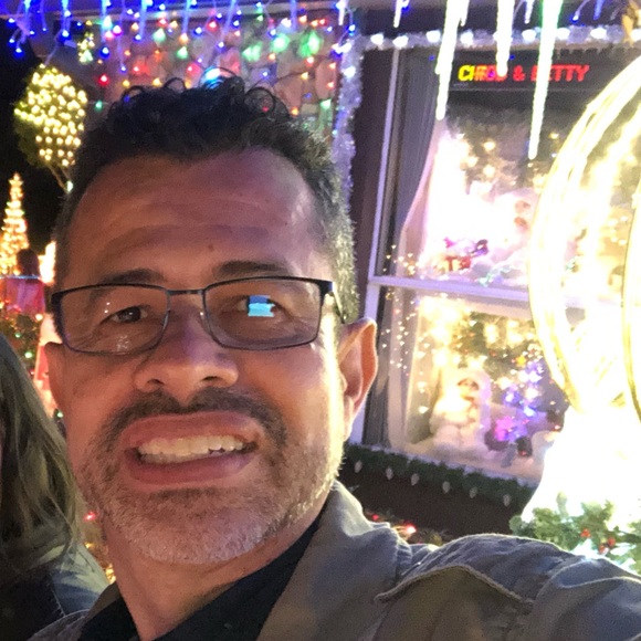 Meet your Posher, Mauricio - Picture 1 of 1